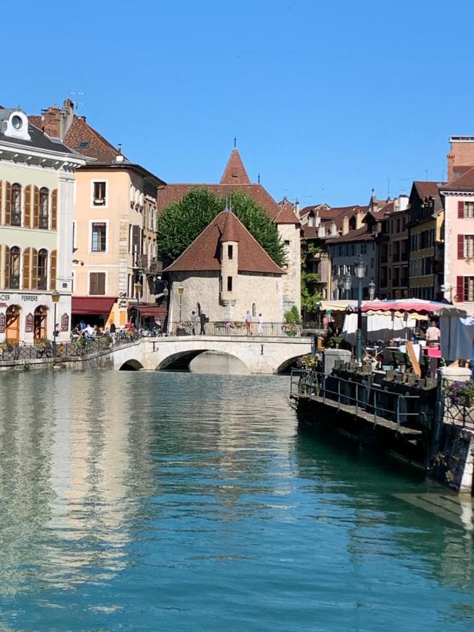 Blue Lake Annecy Exterior foto