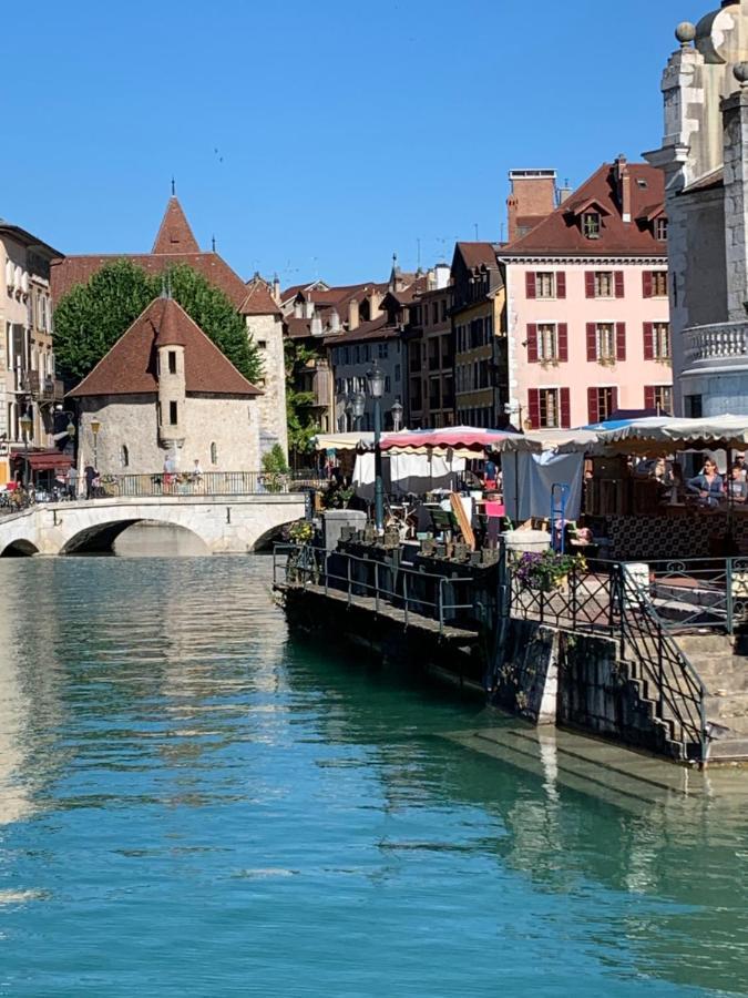 Blue Lake Annecy Exterior foto